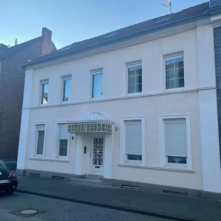 Naehe Sg-Ohligs Bhf Fewo Solingen Exterior photo